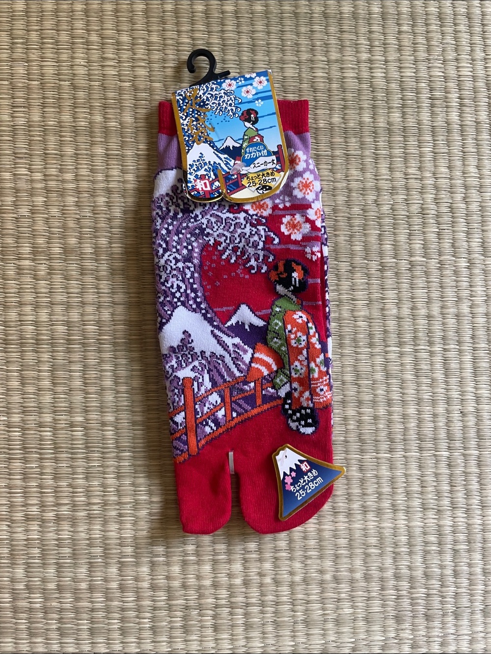Tabi socks